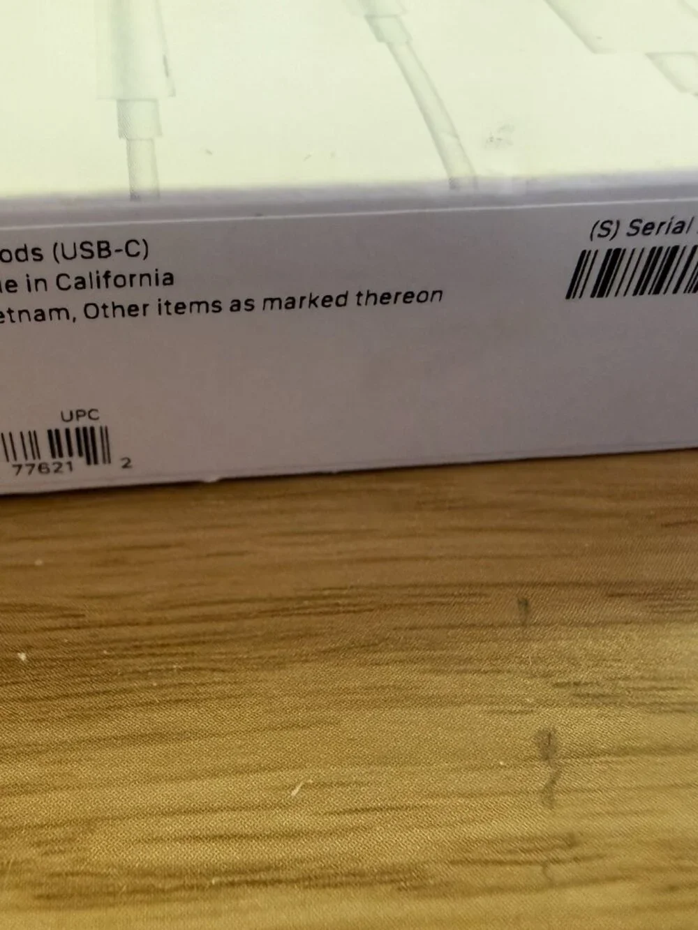 NEW - Apple EarPods USB-C Wired Headphones Earbuds MTJY3AM/A MYQ3AM/A